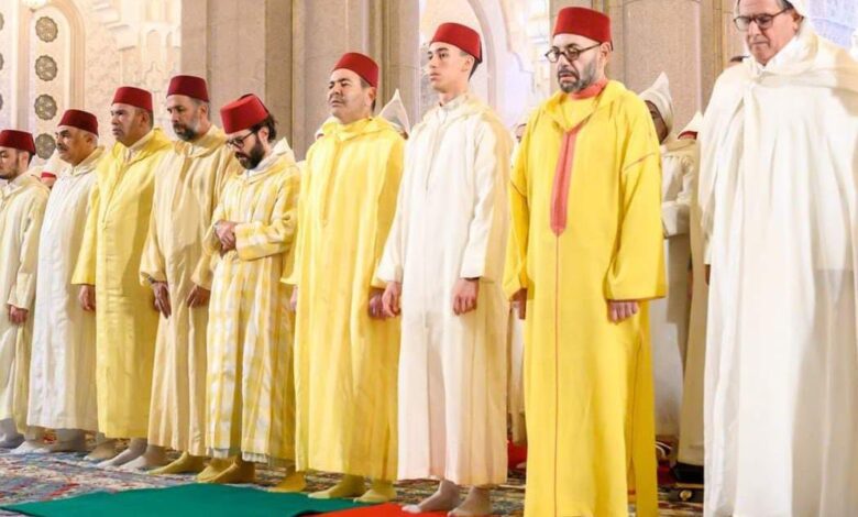 أمير المؤمنين يؤدي غدا الأربعاء صلاة عيد الفطر المبارك بالمسجد المحمدي بمدينة الدار البيضاء 1 الملك